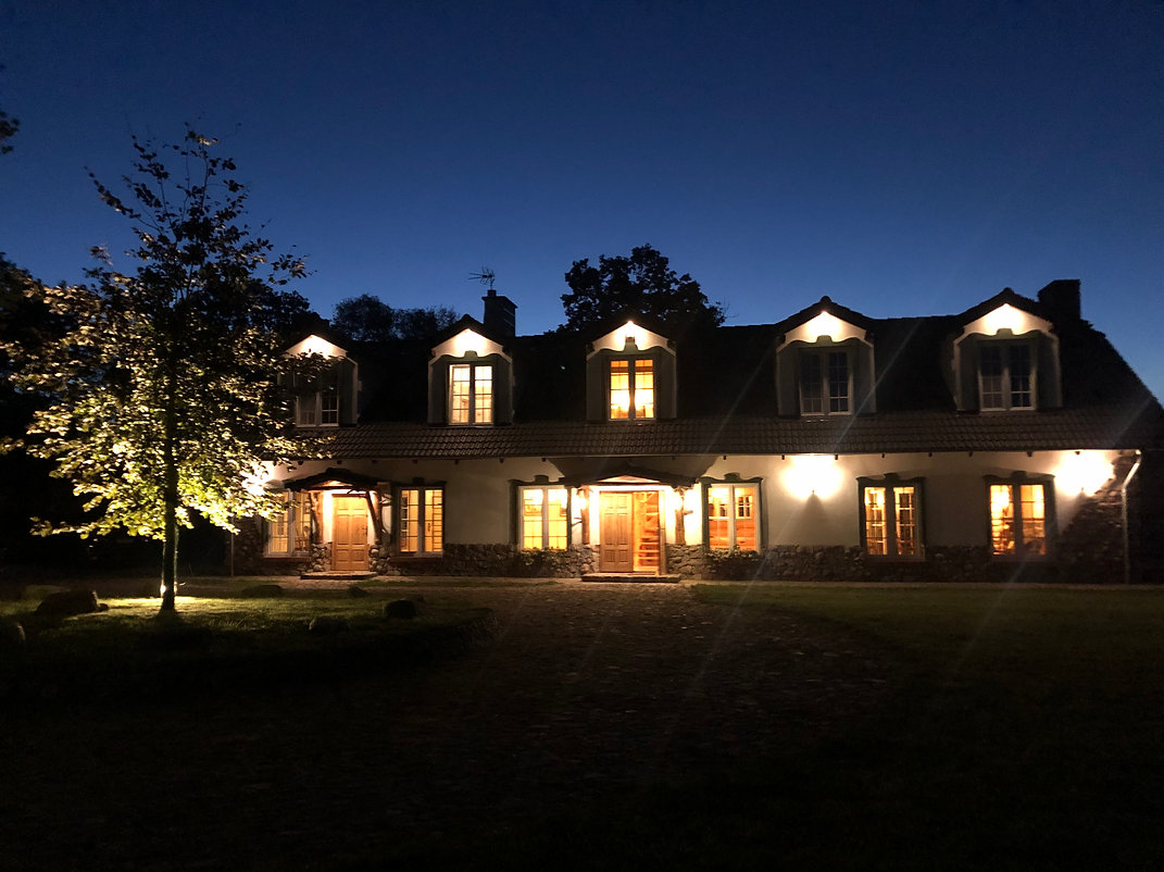 bei-nacht-vorn-biberhof